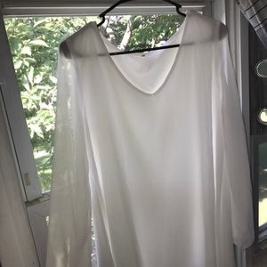 White Dress with open sleeves